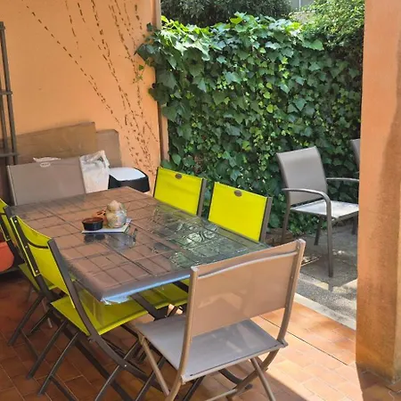 Village, Maison Climatisee, 6 Pers, Piscine, Wifi, Garage, Terrasse Ferienhaus *