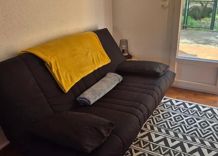 別荘 Village, Maison Climatisee, 6 Pers, Piscine, Wifi, Garage, Terrasse