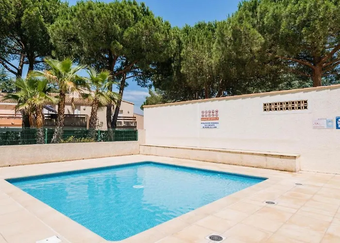 Village, Maison Climatisee, 6 Pers, Piscine, Wifi, Garage, Terrasse 펜션 *